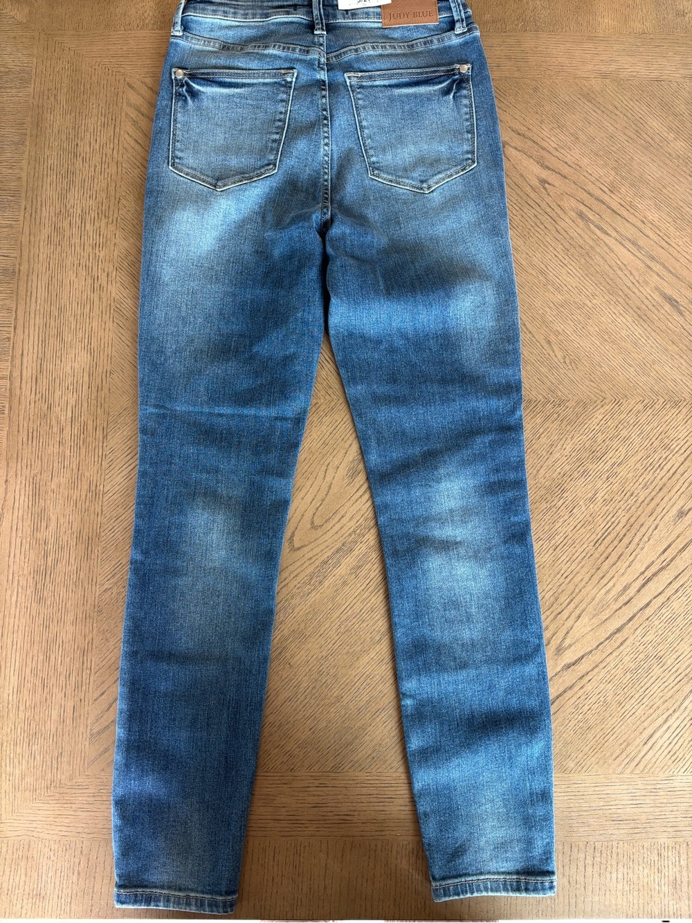 Judy Blue Medium Light Wash High Rise Jeans - Picture 10 of 12